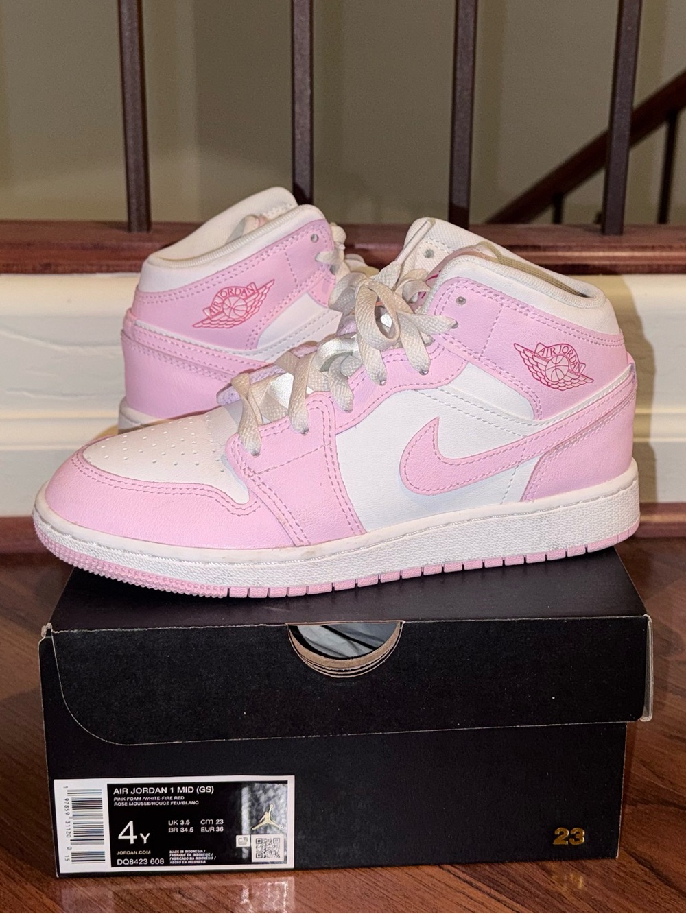 Air Jordan 1 Mid Size Womens 5.5 or 4Y Pink Foam White Nike $120 Box include